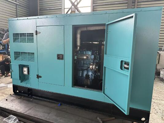 Conjunto de gerador a diesel de 125 kVA/100 kW eficiente em termos de consumo de combustível para alimentação contínua e de emergência